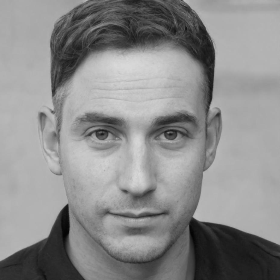 Instructor de finanzas personales en Belunivaro